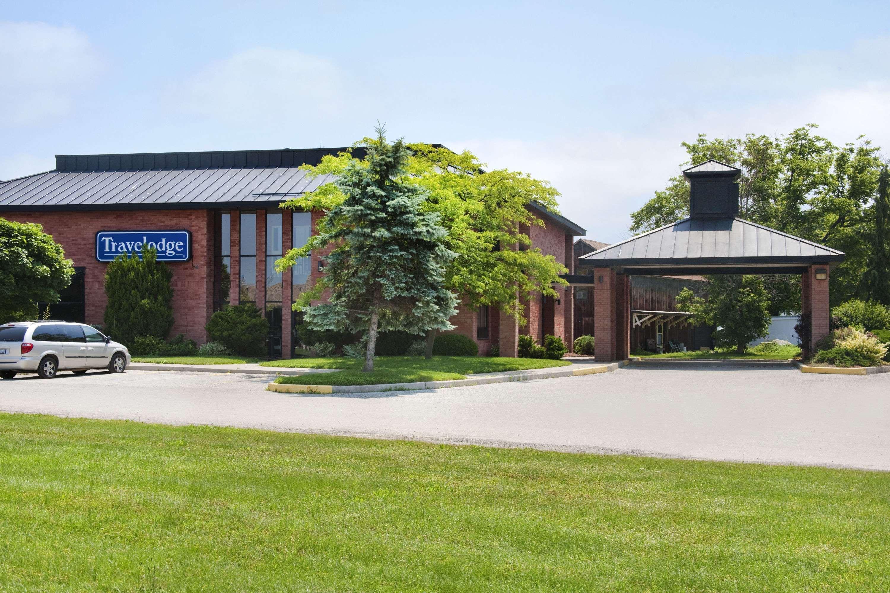 Travelodge By Wyndham Chatham Екстер'єр фото